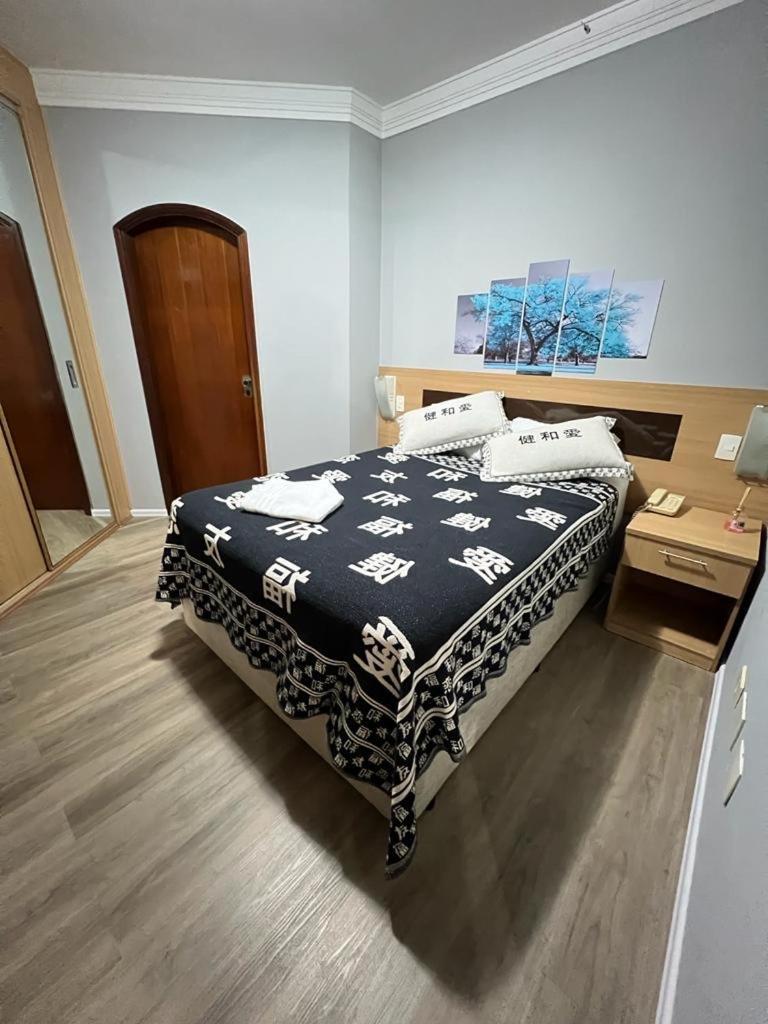 Apartament Flat No Gonzaga Com Estacionamento Incluso Santos  Zewnętrze zdjęcie